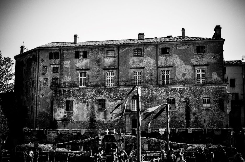 Peyrolles-en-Provence